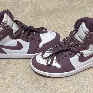 Nike High-Top Sneakers in White and Mauve
